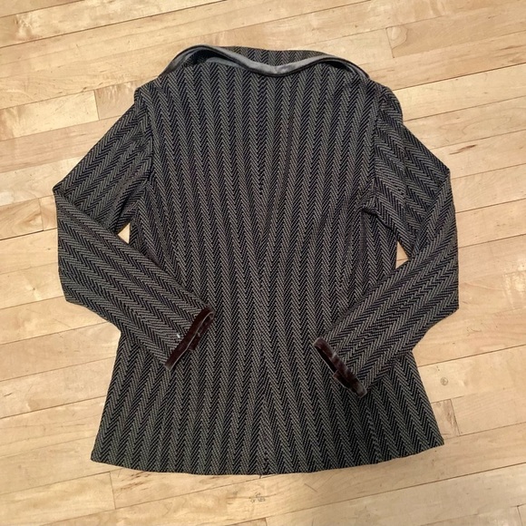 VINTAGE Armani Collezioni wool blend light weight blazer size 12 - Picture 4 of 8